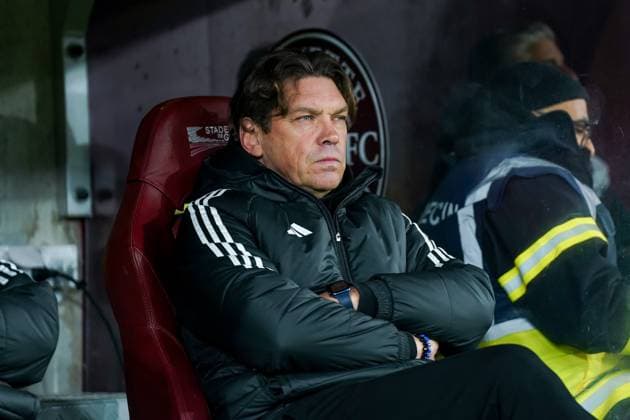 Geneva, Switzerland, November 9th 2023: Head coach Roman Pylypchuk (Sheriff) during the UEFA Europa League Group G football match between Servette and Sheriff at Stade de Geneve in Geneva, Switzerland. (Daniela Porcelli SPP) Copyright: xDanielaxPorcelli SPPx spp-en-DaPo-20231109-DP205803