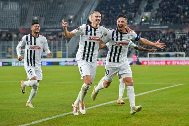 SOCCER - UEFA EL, LASK vs Saint-Gilloise LINZ,AUSTRIA,09.NOV.23 - SOCCER - UEFA Europa League, group stage, Linzer ASK vs Royale Union Saint-Gilloise. Image shows the rejoicing of LASK with Maksym Talovierov (LASK).  GEPAxpictures xChristianxMoser