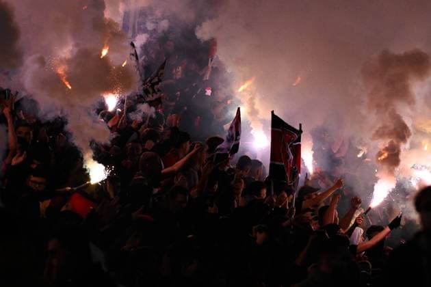 Lancement des fumigenes durant le match par les supporters de l equipe Rennes - ambiance - FOOTBALL : Rennes vs Panathinaikos - Ligue Europa - 09 11 2023 FedericoPestellini Panoramic 