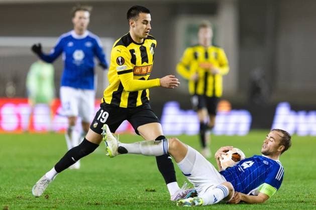231109 Srdjan Hrstic of BK Häcken and Martin Ellingsen of Molde during the UEFA Europa League football match between BK Häcken and Molde on November 9, 2023 in Göteborg. Photo: Michael Erichsen BILDBYRAN COP 89 MI0570 fotboll football soccer fotball uefa europa league bk häcken molde bbeng Copyright: MICHAELxERICHSEN BB231109MI060