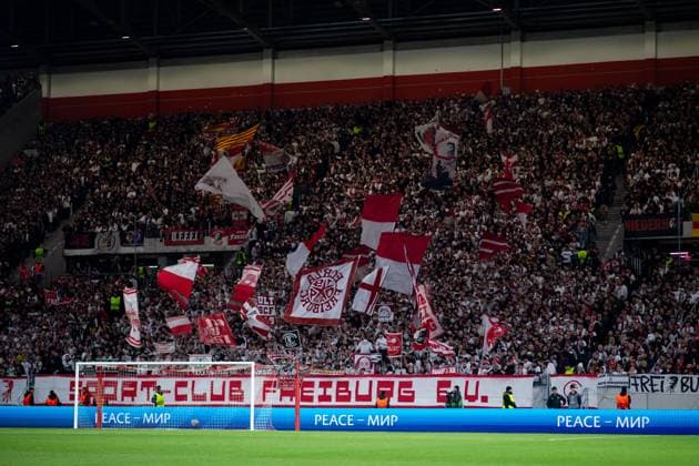Fans und Ultras des SCF, GER, SC Freiburg vs FK TSC Backa Topola, Fussball UEFA Europa League, Gruppe A, 4. Spieltag, Saison 2023 2024, 09.11.2023 GER, SC Freiburg vs FK TSC Backa Topola, Fussball UEFA Europa League, Gruppe A, 4. Spieltag, Saison 2023 2024, 09.11.2023 Freiburg Copyright: xEibner-Pressefoto Memmlerx EP_MMR