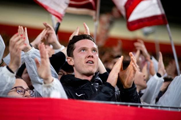 Michael Gregoritsch (SC Freiburg, 38) und Team jubeln ueber den Sieg zusammen mit den Fans und Ultras am Zaun, GER, SC Freiburg vs FK TSC Backa Topola, Fussball UEFA Europa League, Gruppe A, 4. Spieltag, Saison 2023 2024, 09.11.2023 GER, SC Freiburg vs FK TSC Backa Topola, Fussball UEFA Europa League, Gruppe A, 4. Spieltag, Saison 2023 2024, 09.11.2023 Freiburg Copyright: xEibner-Pressefoto Memmlerx EP_MMR
