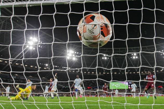 West Ham United v Olympiacos Europa League 09 11 2023. GOAL 1-0. West Ham United midfielder Lucas Paqueta™s (10) goal hits the back of the net during the Europa League match between West Ham United and Olympiacos at the London Stadium, London, England on 9 November 2023. London London Stadium England Editorial use only , Copyright: xToyinxOshodix PSI-18363-0053