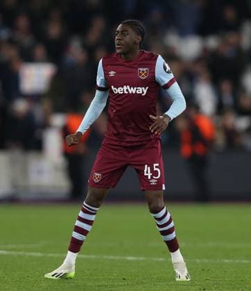 . - West Ham United v Olympiakos, UEFA Europa League - Group A, The London Stadium, London, UK. - 9th November 2023. Divin Mubama of West Ham United. - West Ham United v Olympiakos, UEFA Europa League - Group A, The London Stadium, London, UK. - 9th November 2023. London London Stadium UK Copyright: xDanxWeirx CP_West_Ham_United_Olympiakos_69
