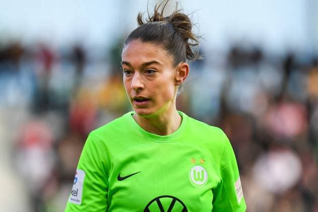 Fußball I Frauen I Saison 2023-2024 I 1. Bundesliga I 6. Spieltag I FC Bayern München - VfL Wolfsburg I 05.11.2023 Felicitas Rauch (13, VfL Wolfsburg) Freisteller, Nahaufnahme, Porträt, Portrait, Einzelfoto, Einzelbild, Körper München Ingolstädter Straße 272 Bayern Deutschland Copyright: xLobeca InesxHähnelx