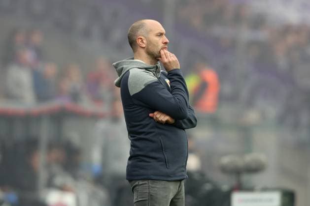 11.11.2023, xtgx, Fussball 2. Bundesliga, Fussball 2. Bundesliga, Eintracht Braunschweig - VfL Osnabrueck emspor, v.l. Daniel Scherning (Braunschweig, Trainer) (DFL DFB REGULATIONS PROHIBIT ANY USE OF PHOTOGRAPHS as IMAGE SEQUENCES and or QUASI-VIDEO) Braunschweig