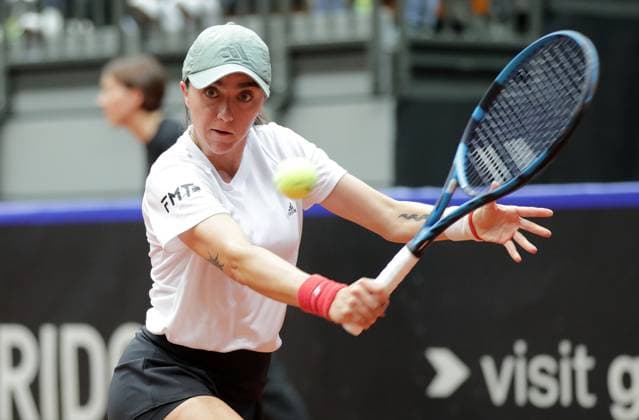 TENNIS - Billie Jean King Cup, AUT vs MEX SCHWECHAT,AUSTRIA,11.NOV.23 - TENNIS - Billie Jean King Cup, play off, Austria vs Mexico. Image shows Fernanda Contreras Gomez (MEX).  GEPAxpictures xWalterxLuger