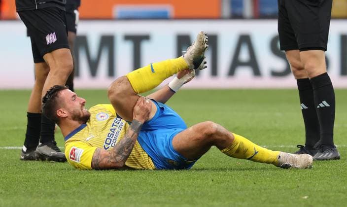 Eintracht Braunschweig vs VfL Osnabrück Braunschweig, 11.11.2023, Fußball, Saison 23 24, 2. Bundesliga, 13. Spieltag, Eintracht Braunschweig vs VfL Osnabrück, Bild zeigt: Robin Krauße (BTSV, 39) Braunschweig