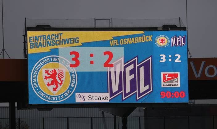 Anzeigentafel mit Endergebnis Fussball, Herren, Saison 2023 2024, 2.BL, Eintracht Stadion, Eintracht Braunschweig gegen VfL Osnabrueck, 3-2 DFL REGULATIONS PROHIBIT ANY USE OF PHOTOGRAPHS AS IMAGE SEQUENCES AND OR QUASI-VIDEO.