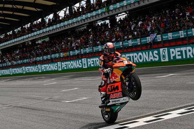 Motorsport, Moto2, GP Malaysia in Sepang, Pedro Acosta - jüngster Moto2 Weltmeister der Geschichte Pedro Acosta is the new Moto2 champion at Petronas Grand Prix of Malaysia of MotoGP at Sepang Circuit. November 12 2023 In picture: Pedro Acosta Pedro Acosta se proclama campeon de Moto2 en el Gran Premio de MotoGP de Malasia en el Circuito Internacional de Sepang. 12 de Noviembre de 2023 POOL MotoGP.com Cordon Press Images will be for editorial use only. Mandatory credit: MotoGP.com Cordon Press Cordon Press