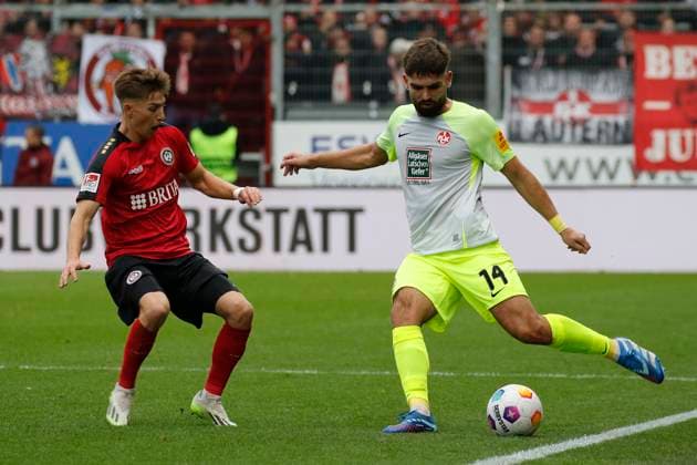12.11.2023, xavx, Fussball 2.Bundesliga, SV Wehen Wiesbaden - 1.FC Kaiserslautern emspor, v.l. Nick Bätzner (SV Wehen Wiesbaden), Nikola Soldo (1.FC Kaiserslautern) (DFL DFB REGULATIONS PROHIBIT ANY USE OF PHOTOGRAPHS as IMAGE SEQUENCES and or QUASI-VIDEO) Wiesbaden
