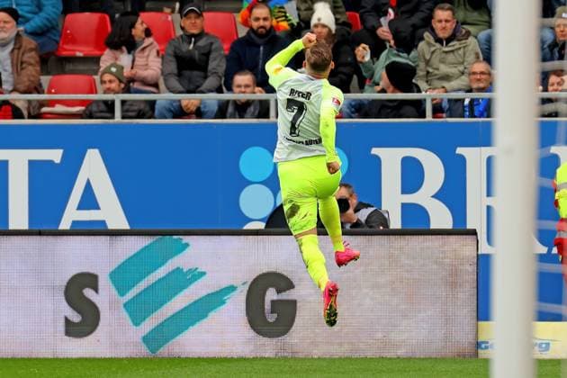 Wiesbaden, Deutschland 12. November 2023: 2. BL - 2023 2024 - SV Wehen Wiesbaden vs. 1. FC Kaiserslautern Im Bild: Torschuetze Marlon Ritter (Kaiserslautern) freut sich ueber sein Tor zum 0:1. DFL regulations prohibit any use of photographs as image sequences and or quasi-video Britta Arena Hessen