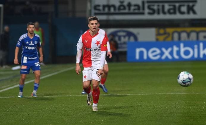 Utkani 15. kola prvni fotbalove ligy: SK Sigma Olomouc - SK Slavia Praha, 12. listopadu 2023, Olomouc. Michal Tomic ze Slavie, autor golu. (CTKxPhoto LudekxPerina) CTKPhotoP2023111205933  CTKPhotoP2023111205933