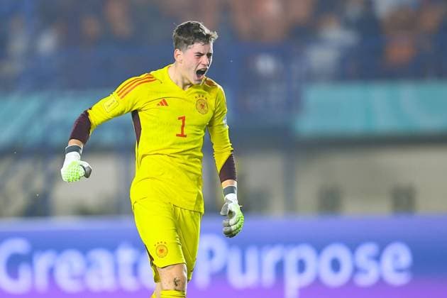 RECORD DATE NOT STATED FIFA U-17 World Cup Indonesia 2023 Mexico vs Germnay Max Schmitt of Germany during the game Mexico vs Germany, corresponding to Group F of the FIFA U-17 World Cup Indonesia 2023, at Si Jalak Harupat Stadium, on November 12, 2023. <br><br> Max Schmitt de Alemania durante el partido Mexico vs Alemania, correspondiente al Grupo F de la Copa Mundial de la FIFA Sub-17 Indonesia 2023, en el Estadio Si Jalak Harupat Stadium, el 12 de Noviembre de 2023. BANDUNG INDONESIA INDONESIA  Copyright: xAdrianxMaciasx 20231112063704_FWC_U17_GF_MEX_GER_SCHMITT38