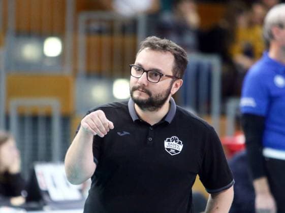 coach Antonio BONELLI (Karlsruhe), He Bundesliga 23 24, TSV Haching Muenchen vs Baden Volleys Karlsruhe, Geothermie Arena Unterhaching, 12.11.23 Copyright: WolfgangxFehrmann