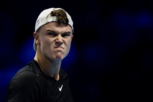 Nitto ATP, Tennis Herren Finals - Day One Holger Rune of Denmark reacts during the round robin singles match against Novak Djokovic of Serbia during day one of the Nitto ATP Finals. Novak Djokovic won 7-6(4), 6-7(1), 6-3. Turin Italy Copyright: xNicolòxCampox