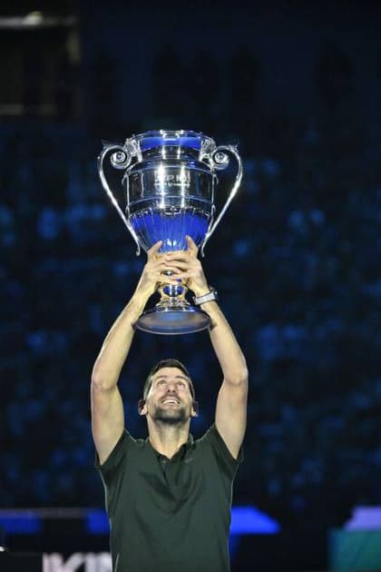 Tennis - Nitto ATP, Tennis Herren Finals Torino 2023 - Novak Djokovic recoit le trophee de numero 1 Mondial des mains d Andrea Gaudenzi - President de l ATP Tour TENNIS : Nitto Atp Finals Torino 2023 - 13 11 2023 - ChrysleneCaillaud Panoramic 