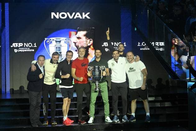 Tennis - Nitto ATP, Tennis Herren Finals Torino 2023 - Novak Djokovic recoit le trophee de numero 1 Mondial des mains d Andrea Gaudenzi - President de l ATP Tour TENNIS : Nitto Atp Finals Torino 2023 - 13 11 2023 - ChrysleneCaillaud Panoramic 