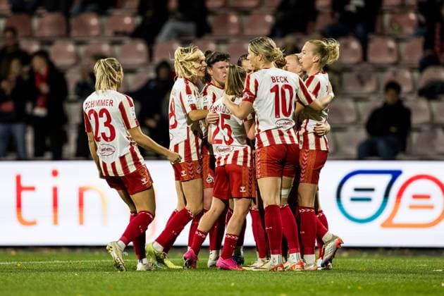GOOGLE Pixel Frauen-Bundesliga: 1. FC Koeln - TSG Hoffenheim; 13.11.2023 Jubel zum 1:1 durch Dora Zeller (1. FC Koeln, 19) GOOGLE Pixel Frauen-Bundesliga: 1. FC Koeln - TSG Hoffenheim, Koeln, Franz-Kremer-Stadion DFB REGULATIONS PROHIBIT ANY USE OF PHOTOGRAPHS AS IMAGE SEQUENCES AND OR QUASI-VIDEO. Copyright: xBEAUTIFULxSPORTS Wunderlx