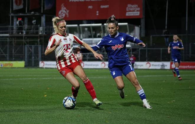 13.11.2023, xgrfx, Fussball 1.Bundesliga Damen, 1. FC Köln - TSG Hoffenheim emspor, v.l. Janina Hechler (1.FC Köln), Ereleta memeti (TSG Hoffenheim) (DFL DFB REGULATIONS PROHIBIT ANY USE OF PHOTOGRAPHS as IMAGE SEQUENCES and or QUASI-VIDEO) Köln