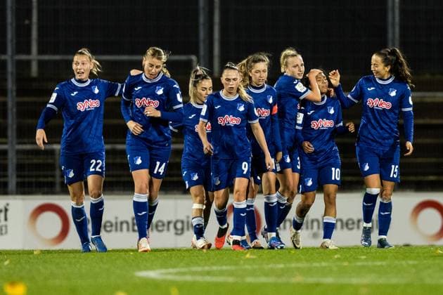 GOOGLE Pixel Frauen-Bundesliga: 1. FC Koeln - TSG Hoffenheim; 13.11.2023 Jubel zum 1:2 durch Gia Corley (TSG Hoffenheim, 10) GOOGLE Pixel Frauen-Bundesliga: 1. FC Koeln - TSG Hoffenheim, Koeln, Franz-Kremer-Stadion DFB REGULATIONS PROHIBIT ANY USE OF PHOTOGRAPHS AS IMAGE SEQUENCES AND OR QUASI-VIDEO. Copyright: xBEAUTIFULxSPORTS Wunderlx