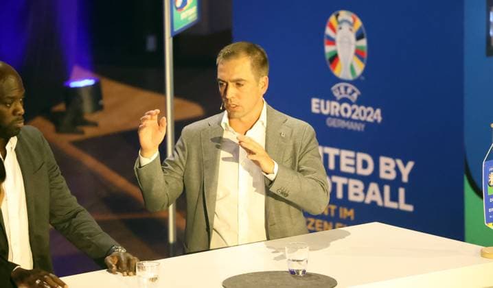 13.11.23 Podiums-Talk Vielfalt vereint!? Deutschland, Stuttgart, 13.11.2023, Fussball, UEFA EURO, EM, Europameisterschaft,Fussball 2024, Host City Stuttgart, Podiums-Talk Vielfalt vereint!? : Philipp Lahm (Turnierdirektor UEFA EURO 2024).