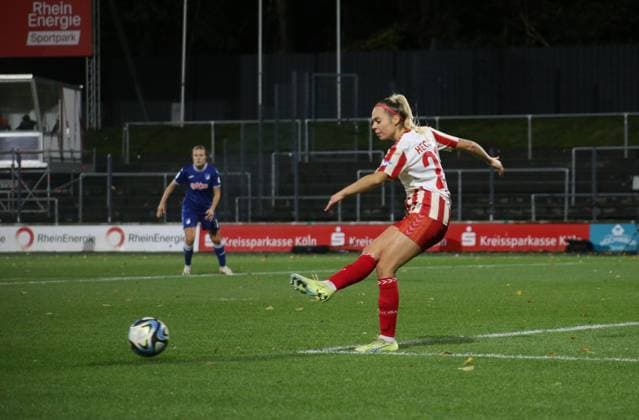 13.11.2023, xgrfx, Fussball 1.Bundesliga Damen, 1. FC Köln - TSG Hoffenheim emspor, v.l. Janina Hechler (1.FC Köln) (DFL DFB REGULATIONS PROHIBIT ANY USE OF PHOTOGRAPHS as IMAGE SEQUENCES and or QUASI-VIDEO) Köln