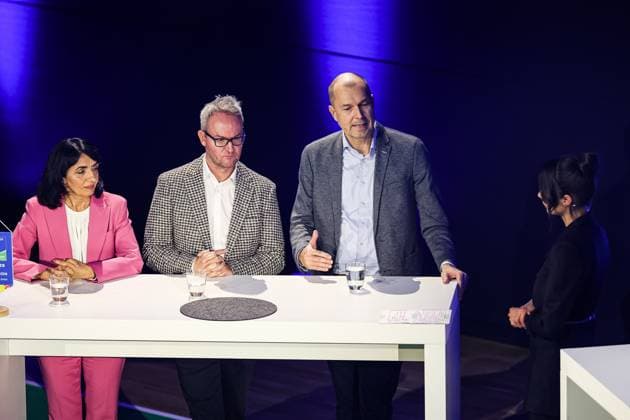 Frank Thumm (wfv-Hauptgeschäftsführer) Muhterem Aras (MdL, Präsidentin des Landtags von Baden-Württemberg) Alexander Wehrle (Aufsichtsratsvorsitzender der DFB GmbH & Co. KG und Vorstandsvorsitzender der VfB Stuttgart 1893 AG) Wuerttembergischer Fussballverband Podiumstalk in der Liederhalle Stuttgart, Vielfalt vereint Euro 2024, 13.11.2023 Wuerttembergischer Fussballverband Podiumstalk in der Liederhalle Stuttgart, 13.11.2023 Stuttgart Copyright: xEibner-Pressefoto RogerxBuerkex EP RBE