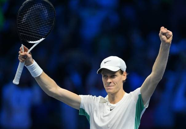 Sport Bilder des Tages November 15, 2023, TURIN: Jannik Sinner of Italy celebrates after the match against Novak Djokovic of Serbia at the Nitto ATP, Tennis Herren Finals 2023 tennis tournament at the Pala Alpitour arena in Turin, Italy, 14 November 2023. ANSA ALESSANDRO DI MARCO NITTO ATP FINALS TORINO 2023  - ZUMAa110 20231115_zaf_a110_002 Copyright: xAlessandroxDixMarcox