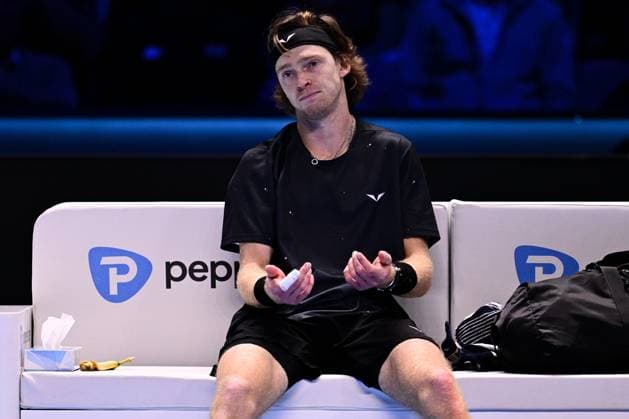 Foto Marco Alpozzi LaPresse 15 Novembre 2023 Torino - Italia - - Tennis Nitto ATP, Tennis Herren Finals - Carlos ALCARAZ (ESP) vs Andrey RUBLEV (RUS) Nella foto: Andrey Rublev (Russia) react November 15, 2023 Turin - Italy - Sport - Tennis Nitto ATP Finals - Carlos ALCARAZ (ESP) vs Andrey RUBLEV (RUS) In the pic: Andrey Rublev (Russia) react  Copyright: xMarcoxAlpozzi LaPressex