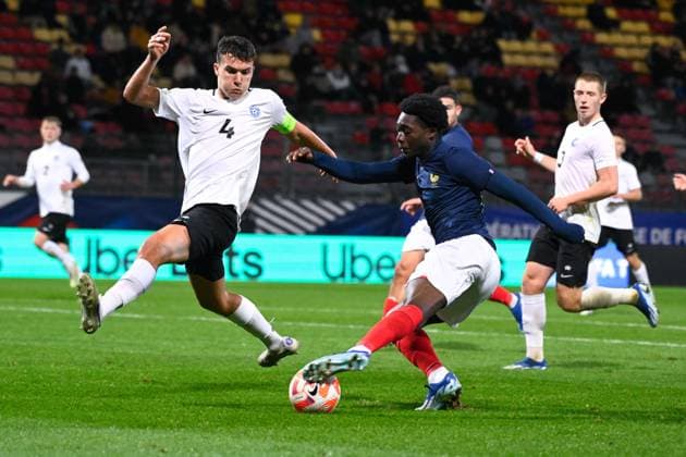 Aiki ( 17 - France ) and Kait ( 4 - Estonia ) during the match between France and Estonia U19 at Stade de la Source on November 15, 2023 in Orleans, France. ( Photo by federico pestellini panoramic ) - FOOTBALL : France vs Estonie U19 - Orleans - 15 11 2023 FedericoPestellini Panoramic 