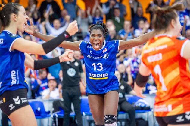 Krystal Rivers (Allianz MTV Stuttgart, 13), Schrei, Freude, Jubel Volleyball Champions League - Allianz MTV Stuttgart - Imoco Volley Conegliano, 15.11.2023, Stuttgart (SCHARRena), Volleyball Champions League - Allianz MTV Stuttgart - Imoco Volley Conegliano, 15.11.2023, Stuttgart (SCHARRena), Stuttgart Copyright: xSandyxDinkelackerx EP_SDR