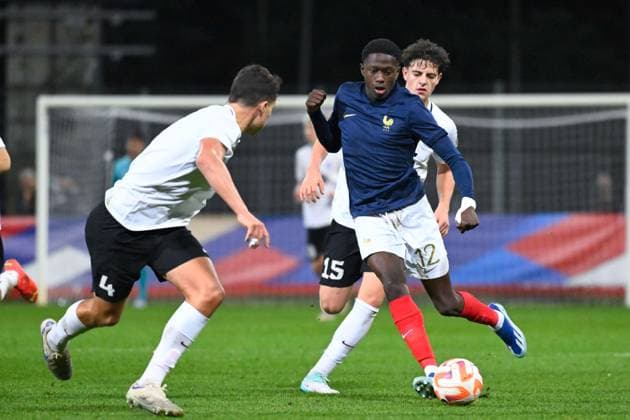 Diawara ( 12 - France ) and Kait ( 4 - Estonia ) during the match between France and Estonia U19 at Stade de la Source on November 15, 2023 in Orleans, France. ( Photo by federico pestellini panoramic ) - FOOTBALL : France vs Estonie U19 - Orleans - 15 11 2023 FedericoPestellini Panoramic 