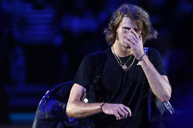 Daniil Medvedev vs Alexander Zverev Alexander Zverev of Germany looks dejected at the end of the Round Robin singles match between Daniil Medvedev of Russia and Alexander Zverev of Germany on Day four of the Nitto ATP, Tennis Herren World Tour Finals at Pala Alpitour on November 15, 2023 in Turin, Italy Torino Pala Alpitour Italy Copyright: xMarcoxCanonierox