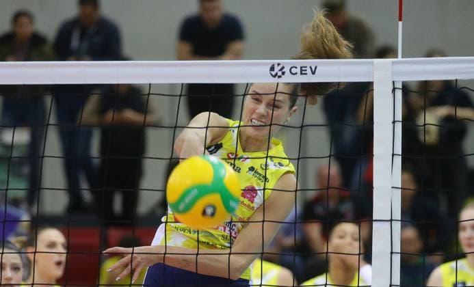 Stuttgart , Volleyball CEV Champions League , Allianz MTV Stuttgart vs. Imoco Volley Conegliano , Kelsey Robinson-Cook ( Imoco )