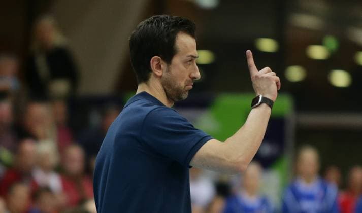 Stuttgart , Volleyball CEV Champions League , Allianz MTV Stuttgart vs. Imoco Volley Conegliano , Trainer Daniele Santarelli ( ( Imoco )
