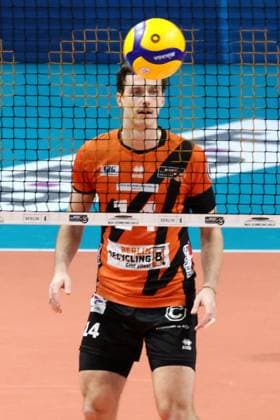 DEU, DVV, 1.VBL, BR Volleys vs. Bitterfeld-Wolfen, 15.11.2023, Max-Schmeling-Halle, Berlin, DEU, DVV, 1.VBL, BR Volleys vs. Bitterfeld-Wolfen, im Bild Leon Dervisaj (BR Volleys 14) Foto: Juergen Engler nordphoto GmbH