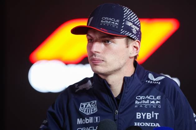 VERSTAPPEN Max (ned), Red Bull Racing RB19, portrait during the 2023 Formula 1 Heineken Silver Las Vegas Grand Prix, 21th round of the 2023 Formula One World Championship, WM, Weltmeisterschaft from November 17 to 19, 2023 on the Las Vegas Strip Circuit, in Las Vegas, USA - F1 - LAS VEGAS GRAND PRIX 2023 DPPI Panoramic  00123046_AV6_4813