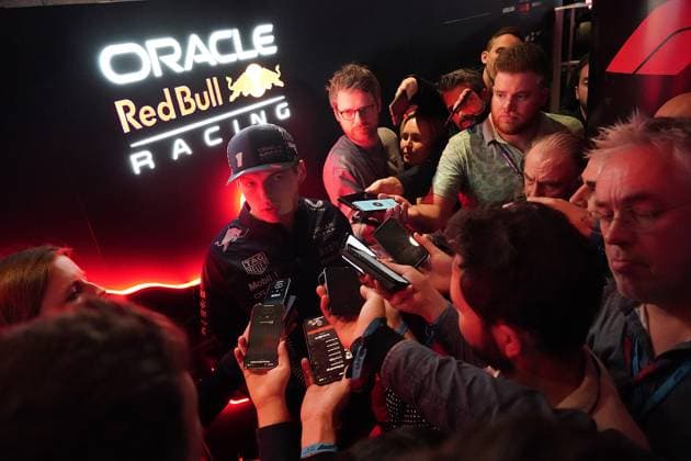 15.11.2023, Las Vegas Street Circuit, Las Vegas, FORMULA 1 HEINEKEN SILVER LAS VEGAS GRAND PRIX 2023 ,im Bild Max Verstappen (NLD), Oracle Red Bull Racing stellt sich den Fragen der Journalisten. Las Vegas Las Vegas Street Circuit United States