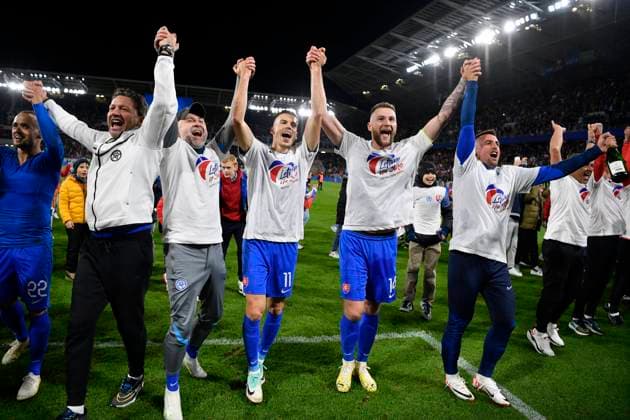 SLOVAKIA - ICELAND, European Qualifying game, November 16, 2023 Slovakian players among them Laszlo Benes, Milan Skriniar, Stanislav Lobotka, David Hancko, Martin Dubravka, Ondrej Duda, Juraj Kucka and Robert Bojenik celebrate during the group stage of the UEFA European Championships, EM, European Qualifying football game between Slovakia and Iceland, Bratislava, Slovakia, November 16, 2023. Photo by Alex Nicodim Copyright: xAlexxNicodimx