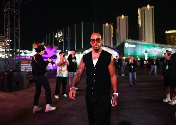 44 Lewis Hamilton (GBR, Mercedes-AMG Petronas F1 Team), F1 Grand Prix of Las Vegas at Las Vegas Strip Circuit on November 16, 2023 in Las Vegas, United States of America. (Photo by HOCH ZWEI) Las Vegas United States of America