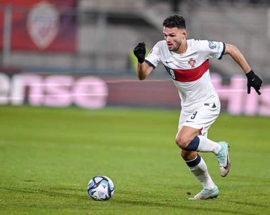 16.11.2023, Vaduz, Principality of Liechtenstein, Rheinpark Stadion, Liechtenstein vs Portugal - UEFA European Championship, EM, Europameisterschaft Qualification 2023 2024 Group J, Goncalo Ramos (Portugal) in Aktion, am Ball, Einzelaktion (Foto H. Langer) Vaduz Rheinpark Stadion Liechtenstein Principality of Liechtenstein