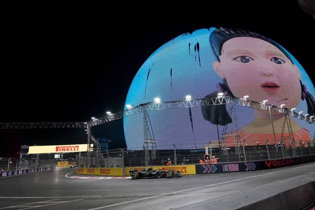 FORMULA 1 HEINEKEN SILVER LAS VEGAS GRAND PRIX 2023 17.11.2023, Las Vegas Street Circuit, Las Vegas, FORMULA 1 HEINEKEN SILVER LAS VEGAS GRAND PRIX 2023 ,im Bild Guanyu Zhou (CHN), Alfa Romeo F1 Team Stake