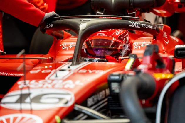 LAS VEGAS, NV - NOVEMBER 16: Ferrari driver Charles Leclerc (16) of Monaco waits for his team to make adjustments during P2 practice at the F1 Las Vegas Grand Prix on Thursday, November 16 on the Las Vegas Street Circuit in Las Vegas, NV. (Photo by Bob Kupbens Icon Sportswire) AUTO: NOV 16 F1 Las Vegas Grand Prix EDITORIAL USE ONLY Icon231117090