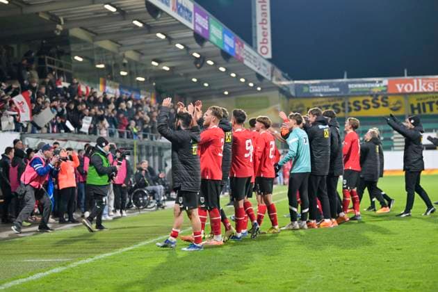 SOCCER - UEFA U21, U 21 EURO quali, AUT vs FRA RIED,AUSTRIA,17.NOV.23 - SOCCER - UEFA European Under-21 Championship 2025, qualifiers, OEFB international match, Länderspiel, Nationalmannschaft Austria vs France. Image shows the rejoicing of team AUT.  GEPAxpictures xChristianxMoser