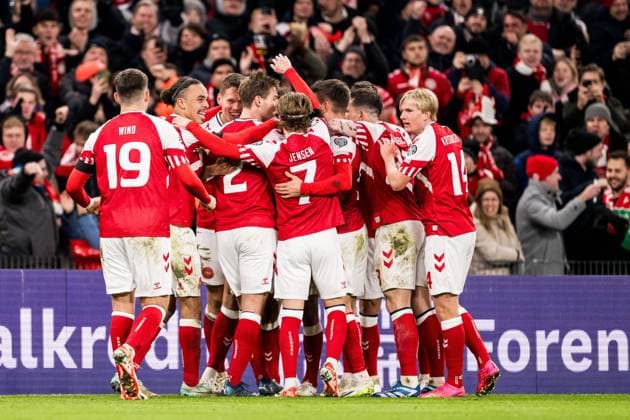 231117 Thomas Delaney of Denmark celebrates after 2-1 during the UEFA EURO, EM, Europameisterschaft,Fussball Qualifier, EM, Europameisterschaft football match between Denmark and Slovenia on November 17, 2023 in Copenhagen. Photo: Petter Arvidson BILDBYRAN kod PA PA0689 fotboll football soccer fotball em-kval uefa euro qualifier emkval em-kvalifisering denmark slovenia bbeng jubel Copyright: PETTERxARVIDSON BB231117PA070