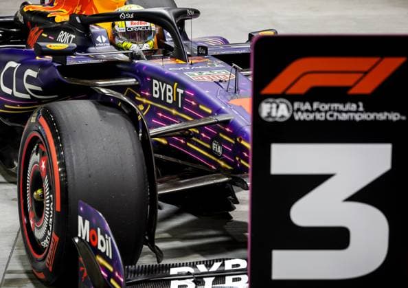 LAS VEGAS - Max Verstappen (Red Bull Racing) after qualifying prior to the Las Vegas Formula 1 Grand Prix at the Las Vegas Strip Circuit in Nevada. ANP SEM VAN DER WAL F1 Grand Prix of Las Vegas - Qualifying 2022 23 xVIxANPxSportx xxANPxIVx 484159966 originalFilename: 484159966.jpg