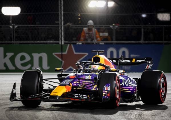 LAS VEGAS - Max Verstappen (Red Bull Racing) during qualifying prior to the Las Vegas Formula 1 Grand Prix at the Las Vegas Strip Circuit in Nevada. ANP SEM VAN DER WAL F1 Grand Prix of Las Vegas - Qualifying 2022 23 xVIxANPxSportx xxANPxIVx 484160142 originalFilename: 484160142.jpg