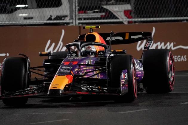 FORMULA 1 HEINEKEN SILVER LAS VEGAS GRAND PRIX 2023 18.11.2023, Las Vegas Street Circuit, Las Vegas, FORMULA 1 HEINEKEN SILVER LAS VEGAS GRAND PRIX 2023 ,im Bild Sergio Perez (MEX), Oracle Red Bull Racing