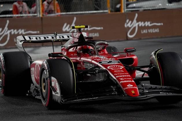 FORMULA 1 HEINEKEN SILVER LAS VEGAS GRAND PRIX 2023 18.11.2023, Las Vegas Street Circuit, Las Vegas, FORMULA 1 HEINEKEN SILVER LAS VEGAS GRAND PRIX 2023 ,im Bild Carlos Sainz Jr. (ESP), Scuderia Ferrari
